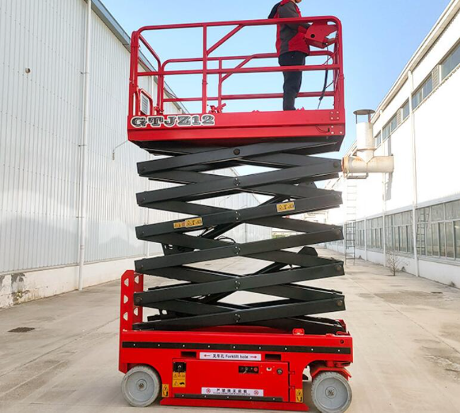 精河自行走移动式升降机